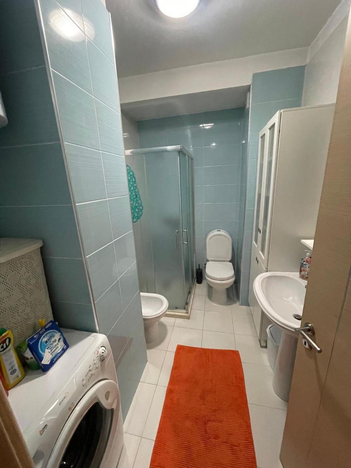 Ergi'S Host Apartment 티라나 외부 사진